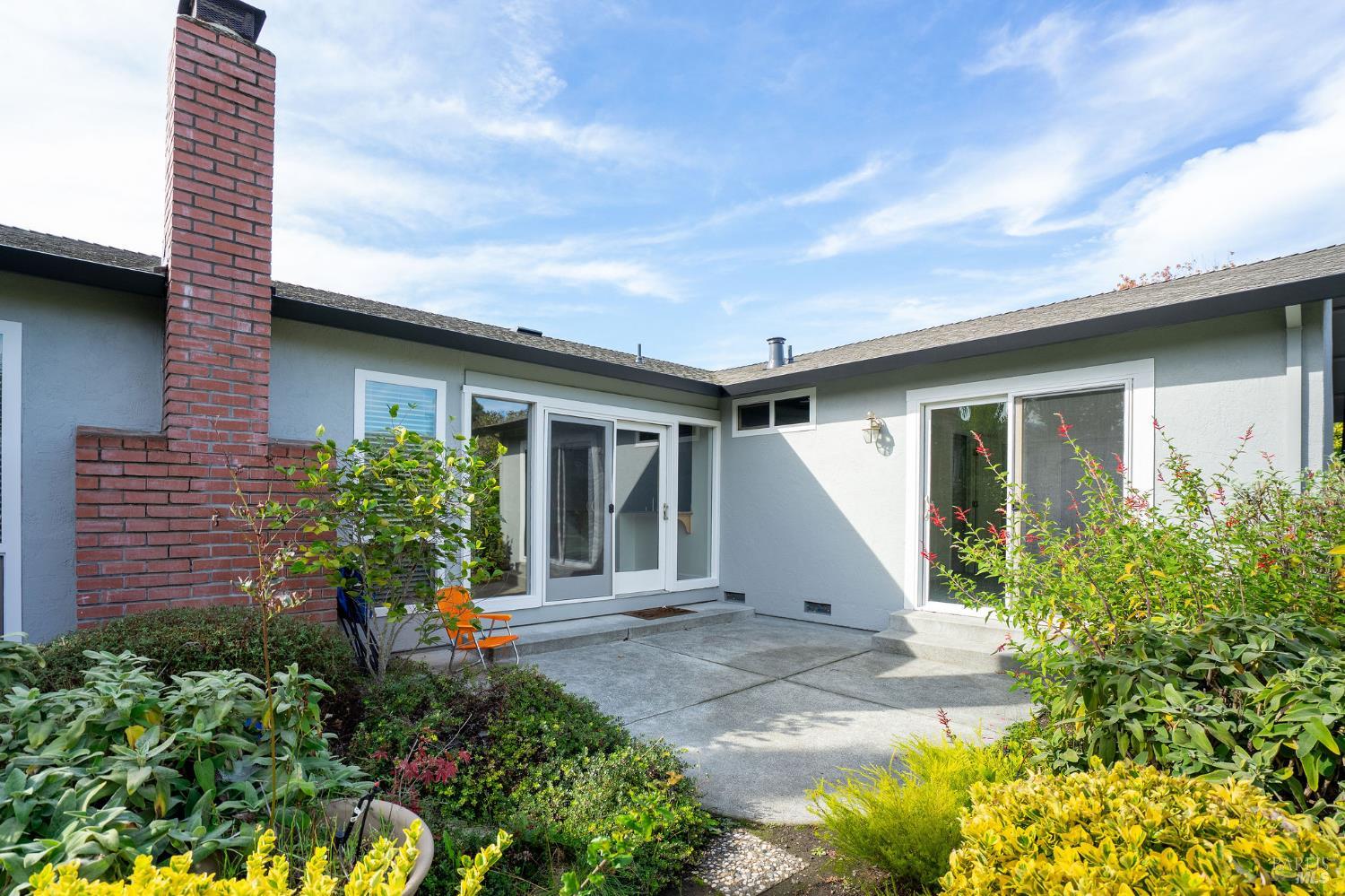 Detail Gallery Image 58 of 64 For 4248 Leafwood Cir, Santa Rosa,  CA 95405 - 3 Beds | 2 Baths