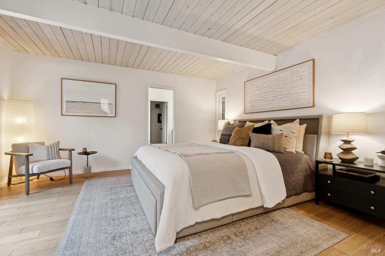 Detail Gallery Image 32 of 68 For 20 Crecienta Dr, Sausalito,  CA 94965 - 3 Beds | 2 Baths