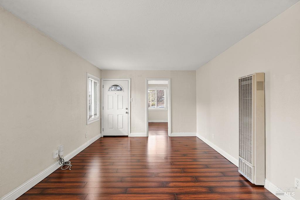 Detail Gallery Image 4 of 28 For 2020 19th St, San Pablo,  CA 94806 - 2 Beds | 1 Baths