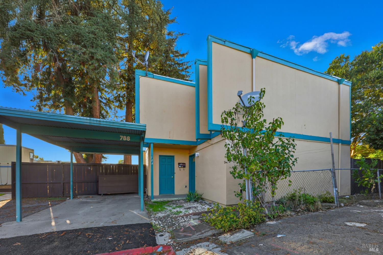 Detail Gallery Image 3 of 43 For 788 Simpson Pl, Santa Rosa,  CA 95401 - 3 Beds | 1/1 Baths