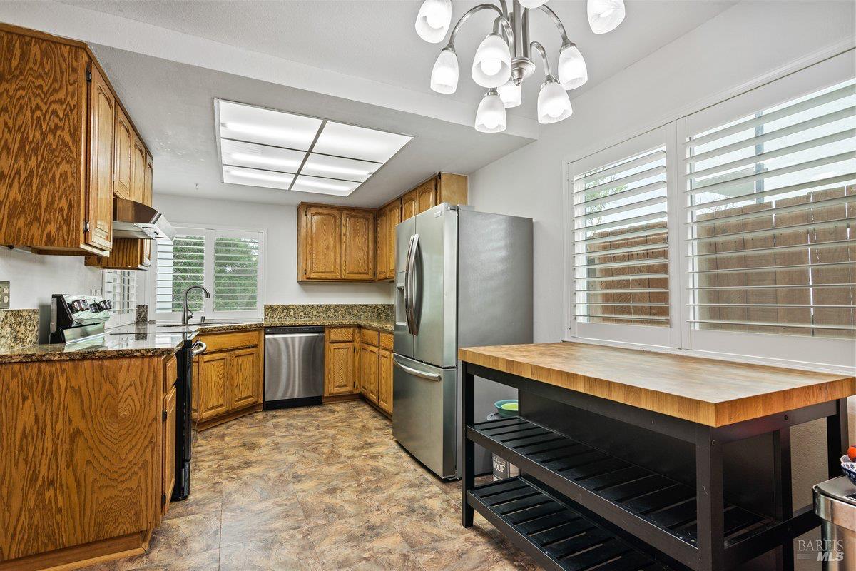 Detail Gallery Image 7 of 24 For 1275 Granada St, Vallejo,  CA 94591 - 3 Beds | 2 Baths