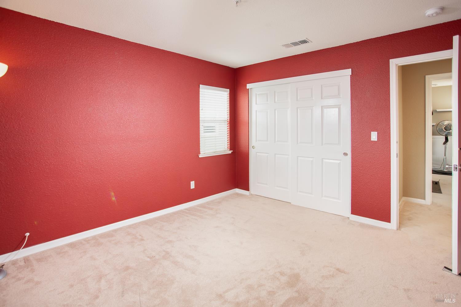 Detail Gallery Image 42 of 68 For 1440 Folsom Downs Cir, Dixon,  CA 95620 - 5 Beds | 3/1 Baths