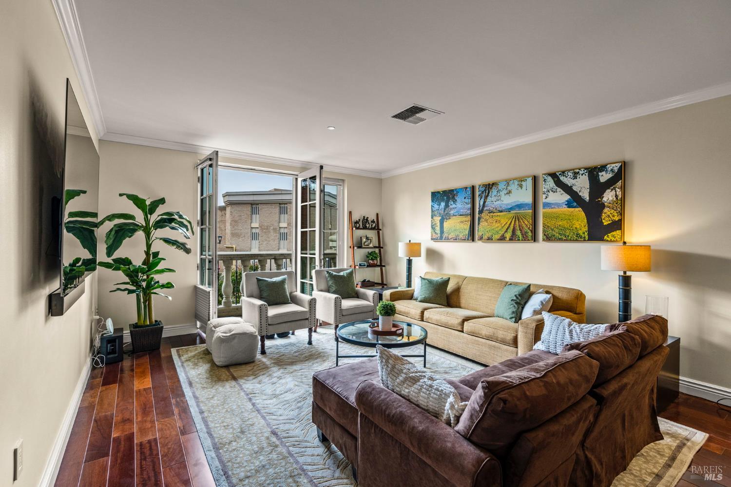 Detail Gallery Image 8 of 26 For 588 Main St #204,  Napa,  CA 94559 - 1 Beds | 1 Baths