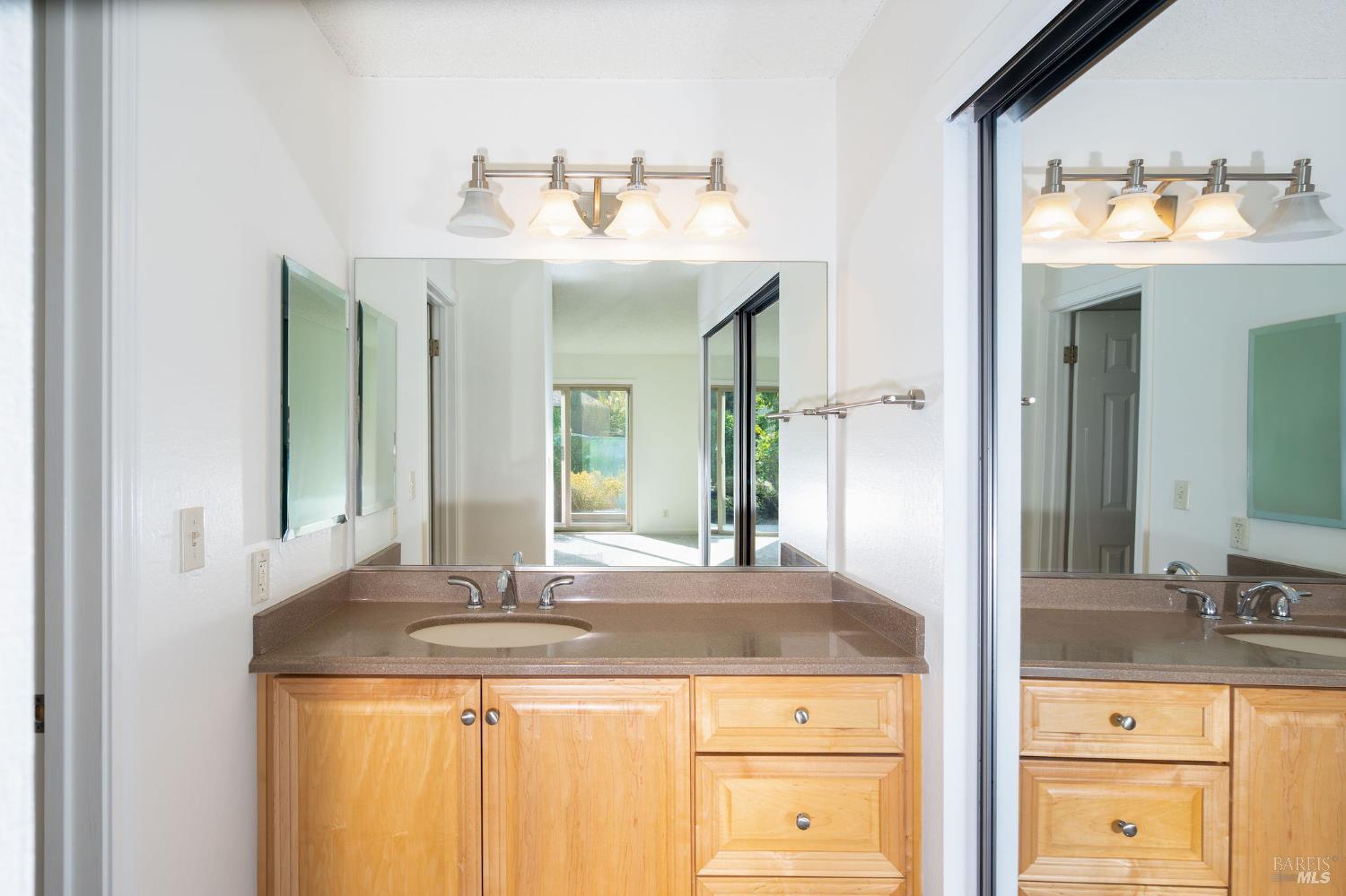 Detail Gallery Image 42 of 64 For 4248 Leafwood Cir, Santa Rosa,  CA 95405 - 3 Beds | 2 Baths