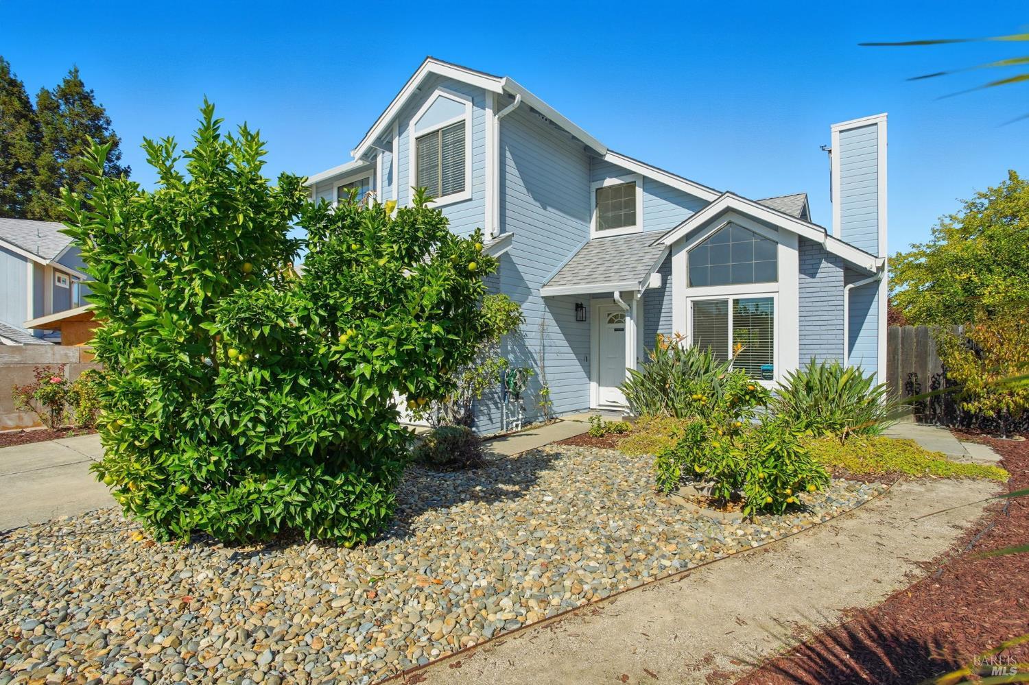 Detail Gallery Image 3 of 43 For 2420 Top Gallant Ct, Fairfield,  CA 94534 - 4 Beds | 2/1 Baths