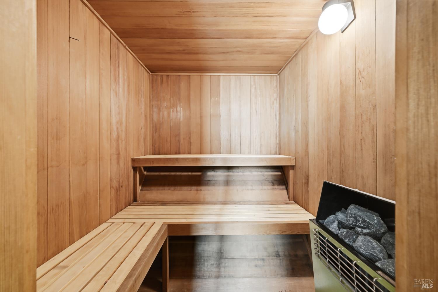 Detail Gallery Image 26 of 48 For 1124 Sunnyslope Dr, Santa Rosa,  CA 95404 - 4 Beds | 2 Baths