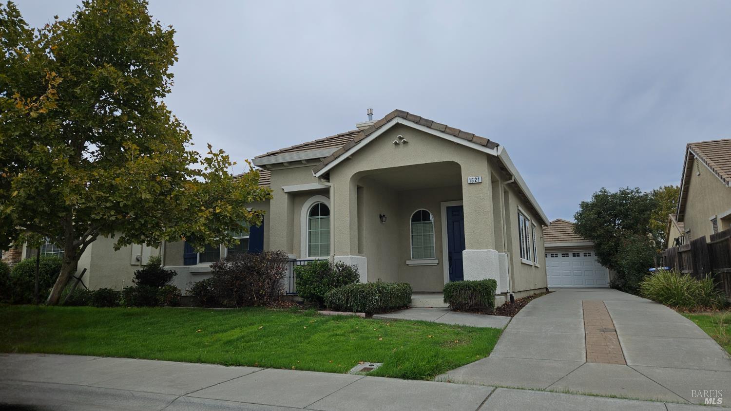 Front Image Thumbnail for BA325068176