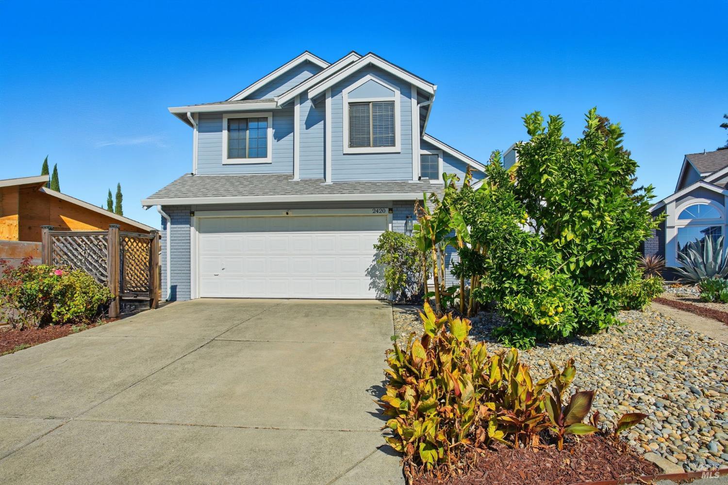 Detail Gallery Image 2 of 43 For 2420 Top Gallant Ct, Fairfield,  CA 94534 - 4 Beds | 2/1 Baths