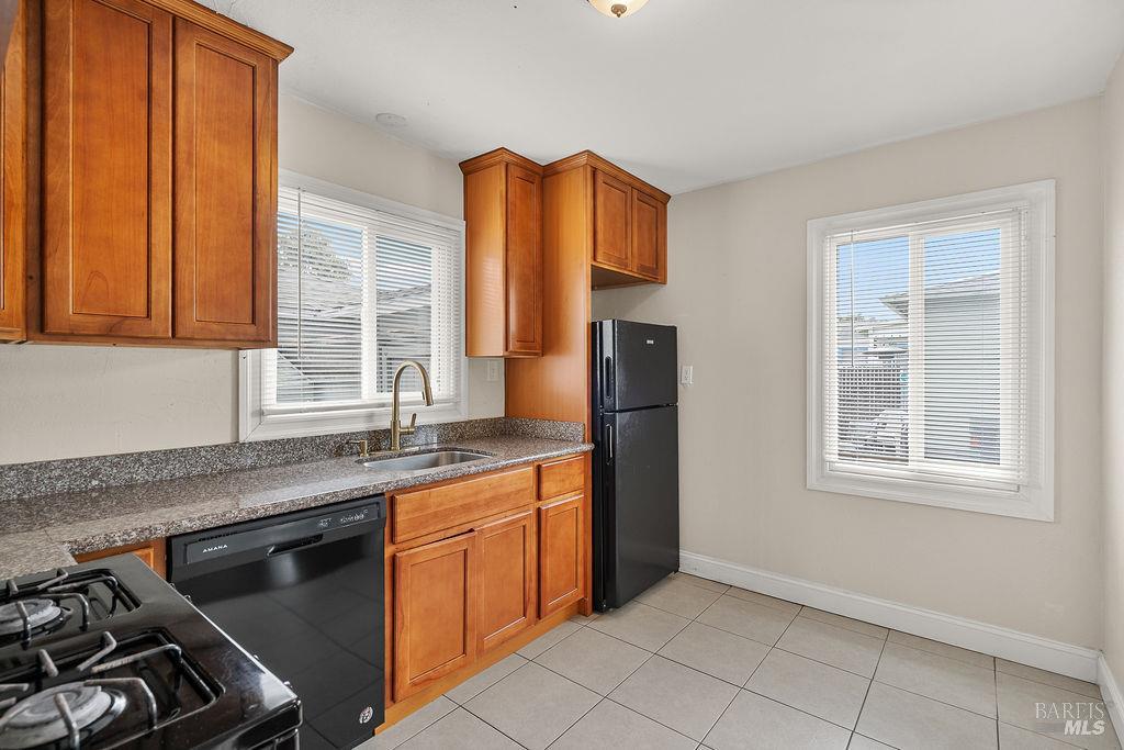 Detail Gallery Image 9 of 28 For 2020 19th St, San Pablo,  CA 94806 - 2 Beds | 1 Baths