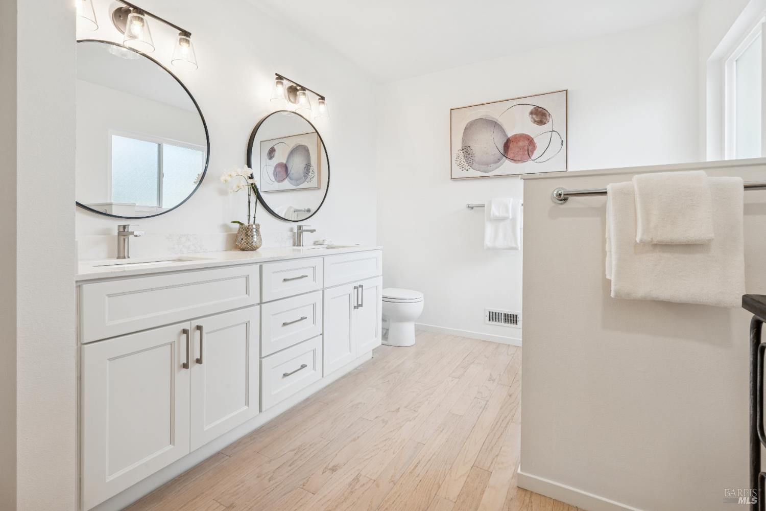 Detail Gallery Image 32 of 57 For 24 Bonnie Banks Way, San Rafael,  CA 94901 - 4 Beds | 3/1 Baths