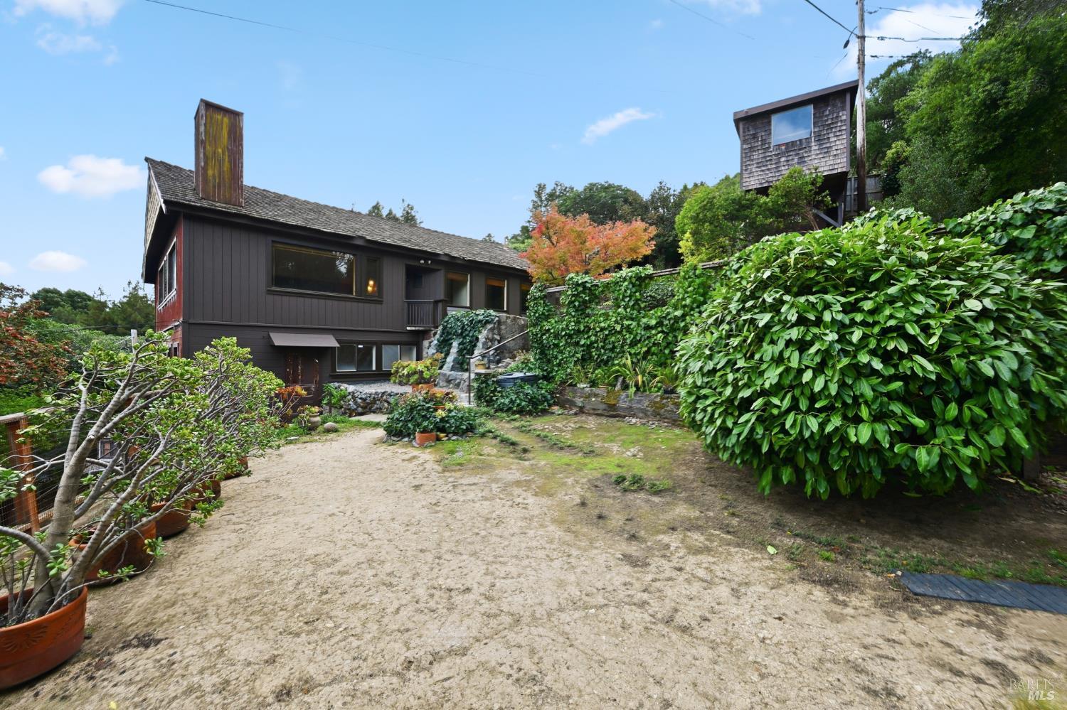 Detail Gallery Image 39 of 43 For 666 Redwood Ave, Corte Madera,  CA 94925 - 3 Beds | 2 Baths