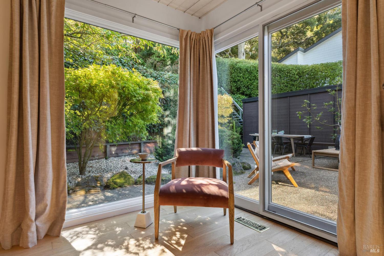 Detail Gallery Image 44 of 68 For 20 Crecienta Dr, Sausalito,  CA 94965 - 3 Beds | 2 Baths