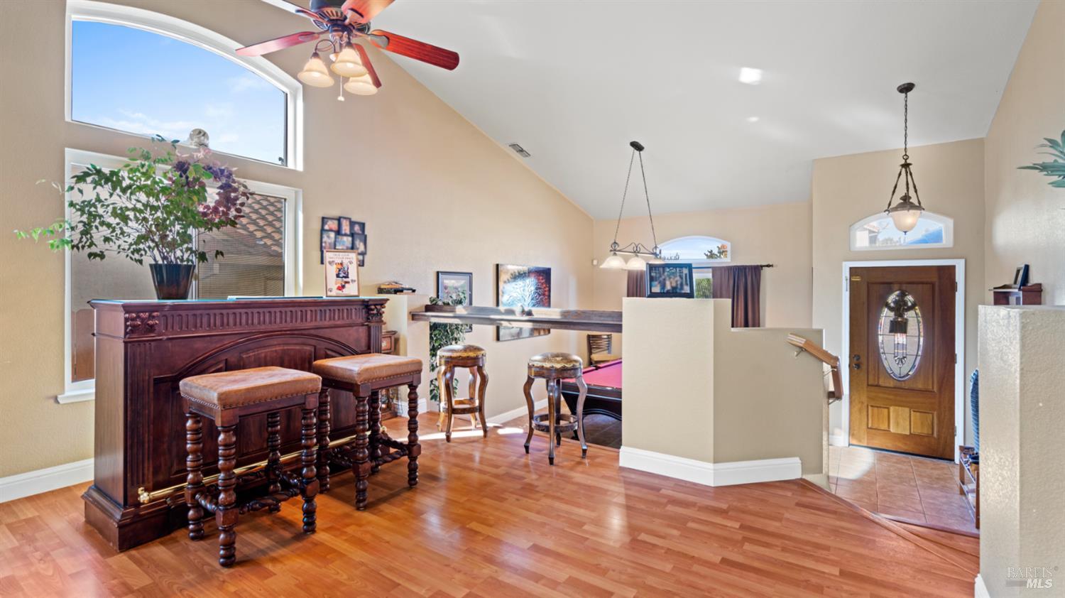 Detail Gallery Image 5 of 34 For 854 Owl Cir, Vacaville,  CA 95687 - 4 Beds | 3 Baths