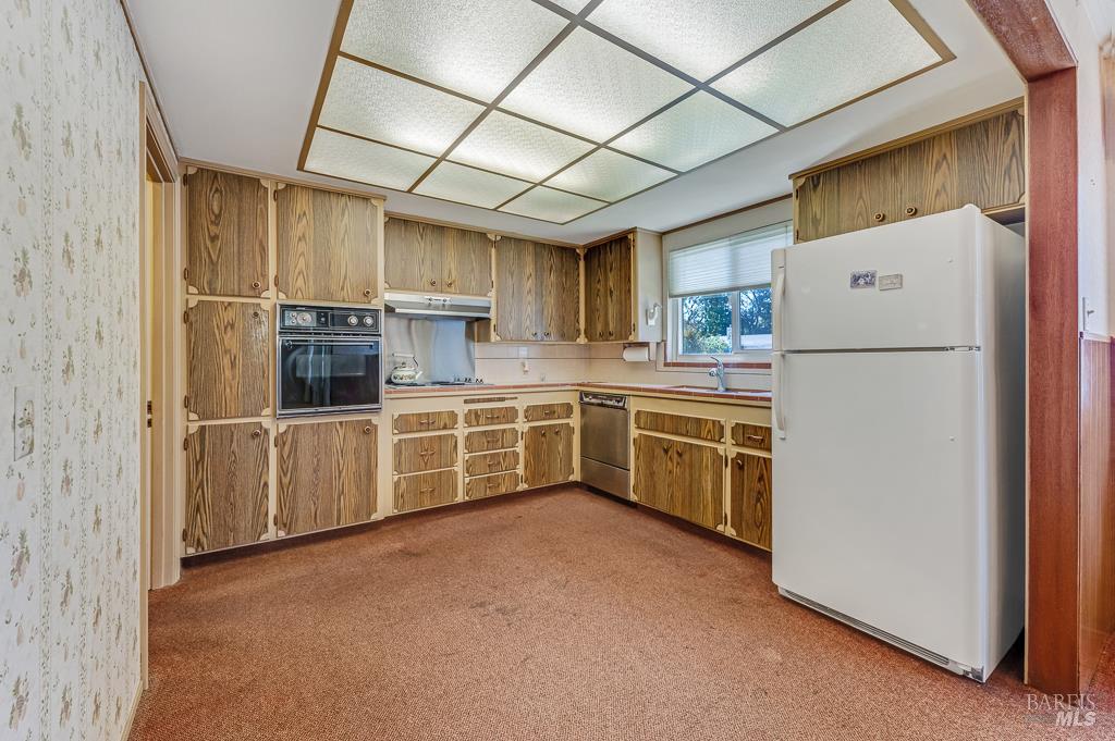 Detail Gallery Image 7 of 26 For 2260 Rowe Dr, Santa Rosa,  CA 95403 - 2 Beds | 1 Baths