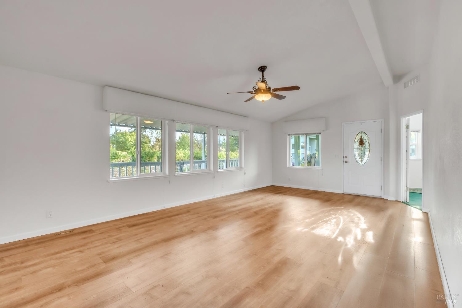 Detail Gallery Image 12 of 28 For 105 Claret Cir, Yountville,  CA 94559 - 2 Beds | 2 Baths