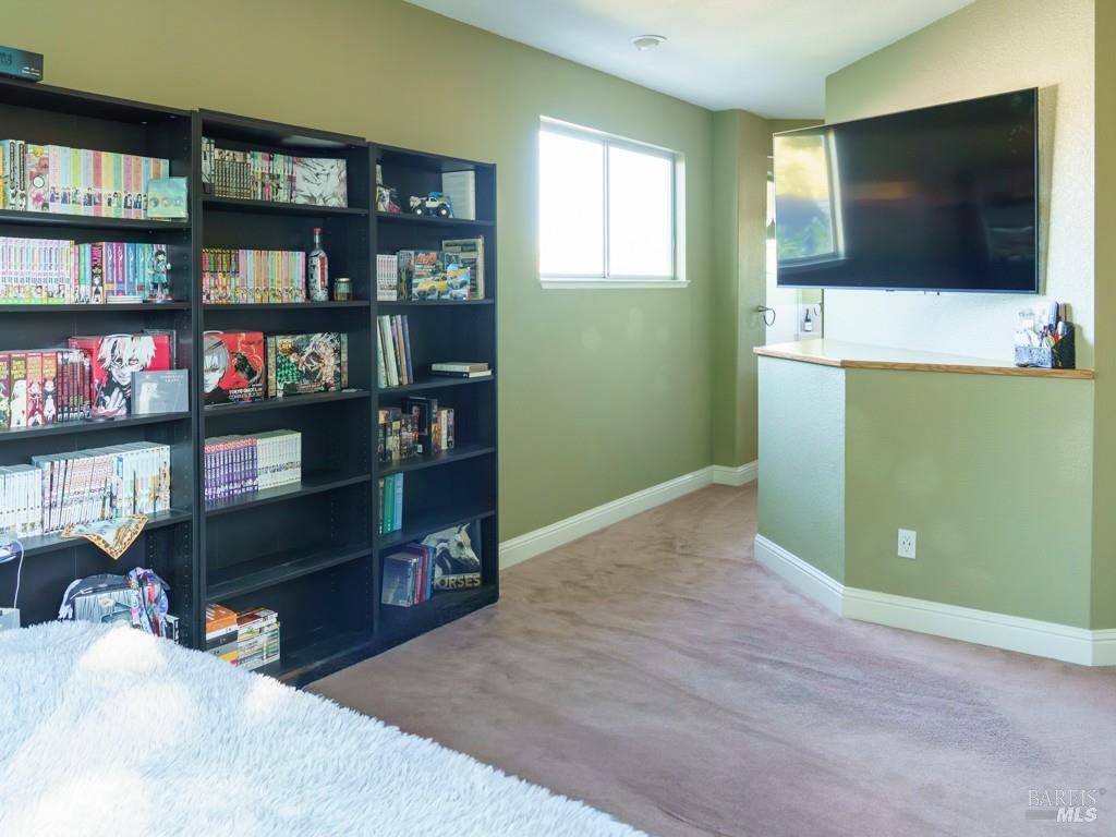 Detail Gallery Image 14 of 26 For 642 White Oak Ln, Vacaville,  CA 95687 - 4 Beds | 2/1 Baths