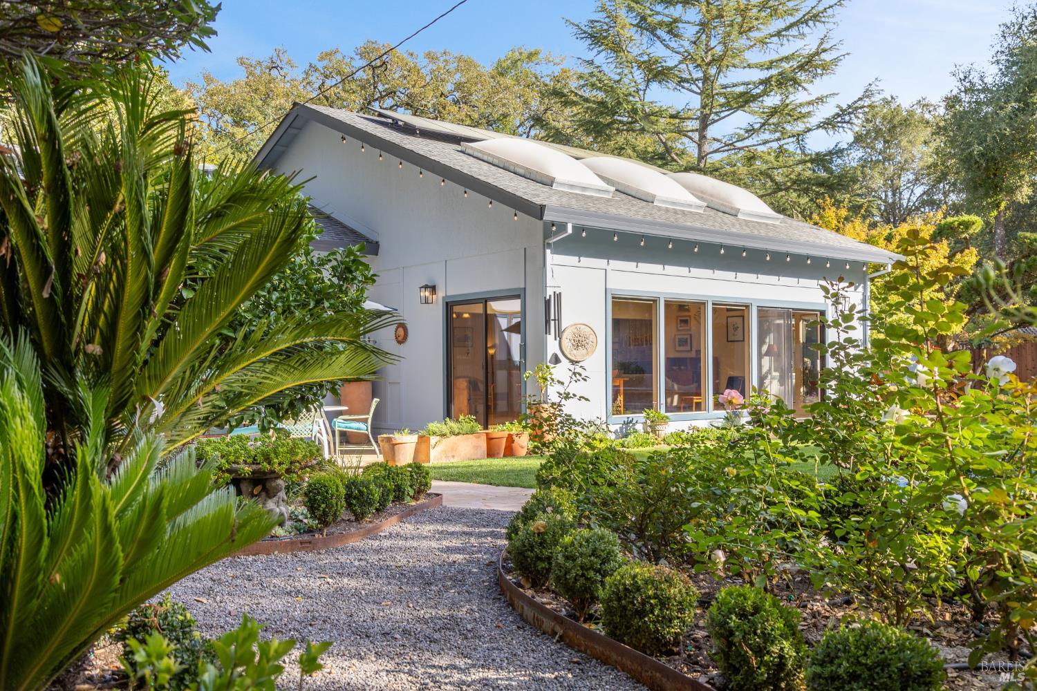 Detail Gallery Image 27 of 63 For 1030 Yell Ln, Glen Ellen,  CA 95442 - 3 Beds | 3 Baths