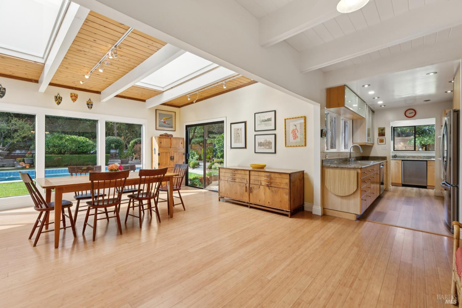 Detail Gallery Image 19 of 63 For 1030 Yell Ln, Glen Ellen,  CA 95442 - 3 Beds | 3 Baths