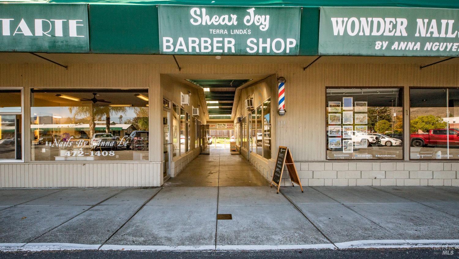 Detail Gallery Image 4 of 31 For 633 Del Ganado Rd, San Rafael,  CA 94903 - – Beds | – Baths