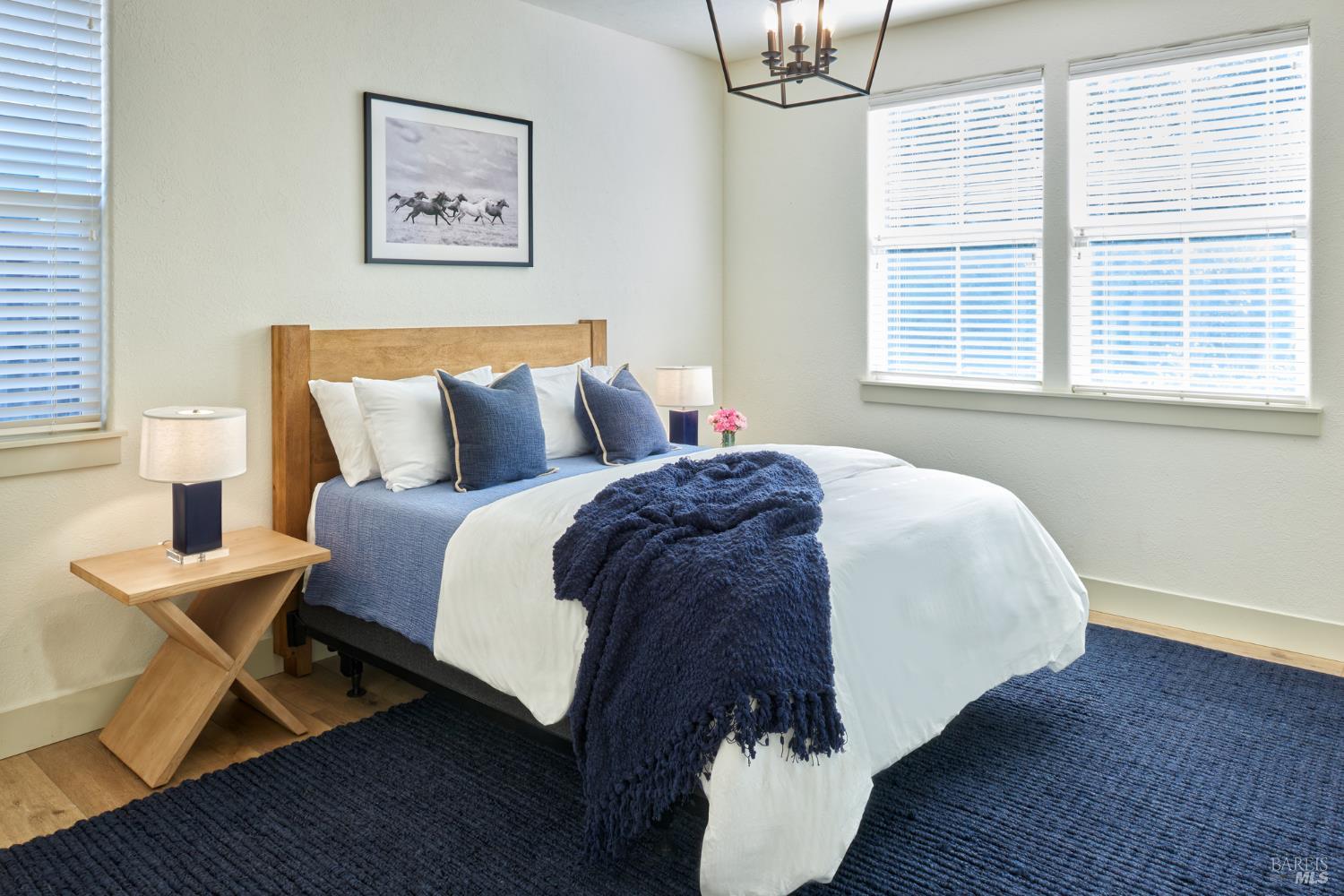 Detail Gallery Image 33 of 71 For 125 Savannah Way, Windsor,  CA 95492 - 5 Beds | 5 Baths