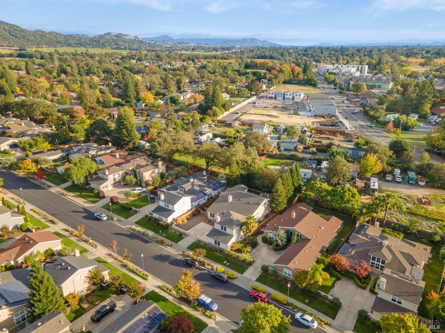Detail Gallery Image 62 of 71 For 125 Savannah Way, Windsor,  CA 95492 - 5 Beds | 5 Baths