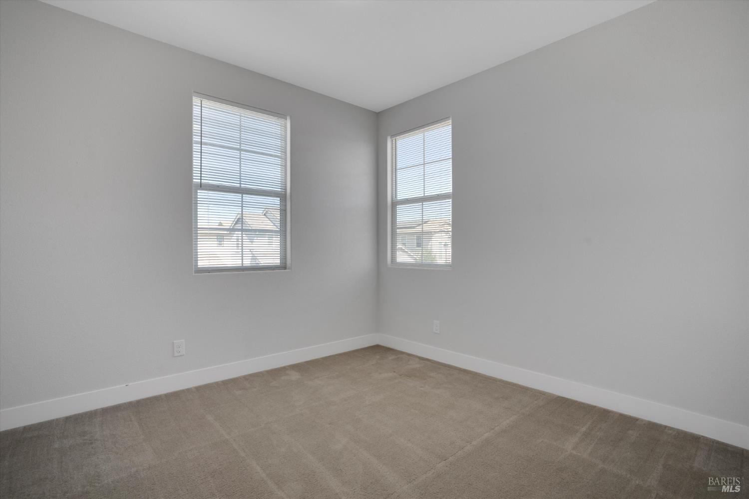 Detail Gallery Image 18 of 34 For 567 Datura Dr, Vacaville,  CA 95687 - 3 Beds | 2/1 Baths