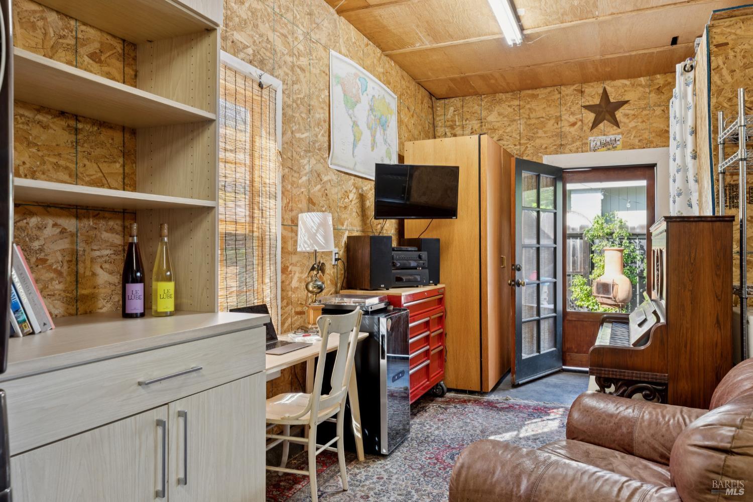 Detail Gallery Image 38 of 42 For 18470 Lucas Ave, Sonoma,  CA 95476 - 2 Beds | 1 Baths