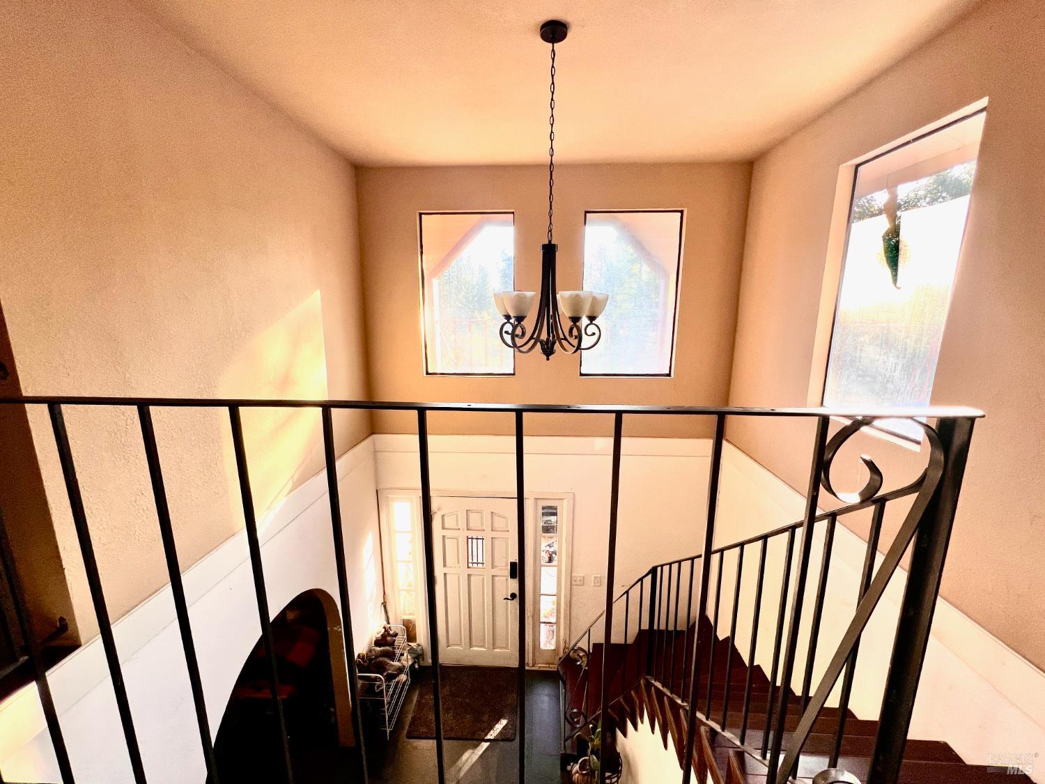 Detail Gallery Image 16 of 25 For 46720 Fox Rock Rd, Laytonville,  CA 95454 - 4 Beds | 3 Baths