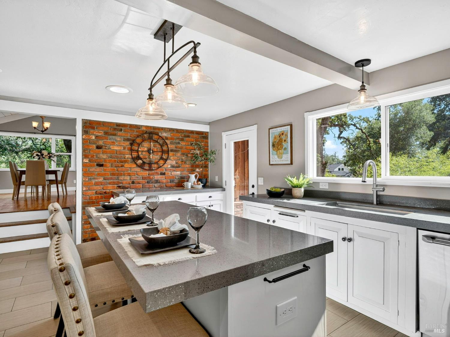 Detail Gallery Image 12 of 66 For 4894 Wagon Wheel Ln, Santa Rosa,  CA 95409 - 2 Beds | 2 Baths