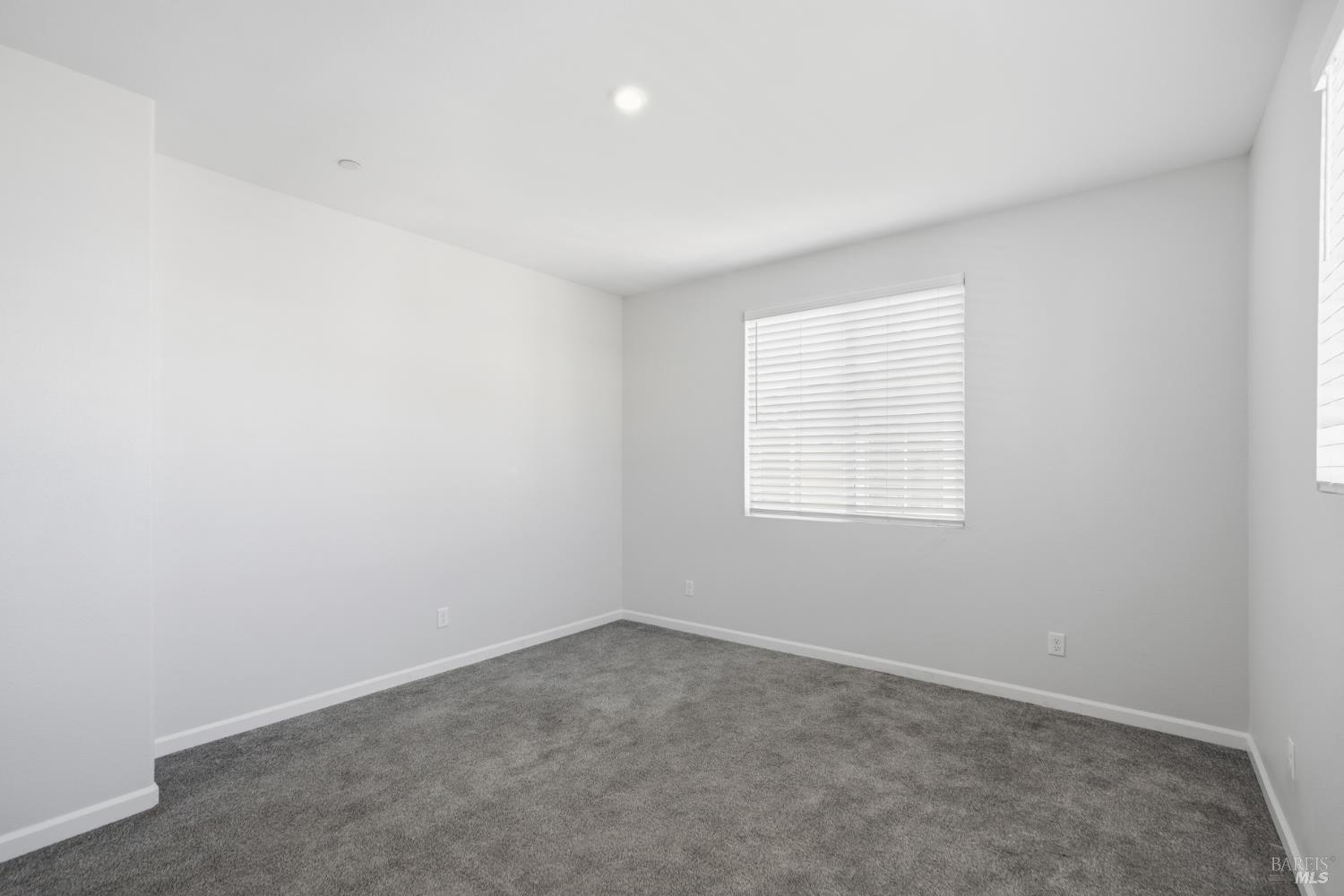 Detail Gallery Image 28 of 46 For 2008 Karen Pl, Rohnert Park,  CA 94928 - 5 Beds | 3 Baths