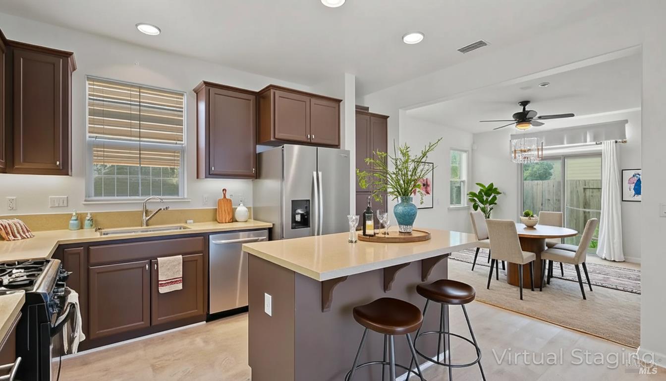 Detail Gallery Image 10 of 40 For 915 Liberty Dr, Suisun City,  CA 94585 - 4 Beds | 2/1 Baths