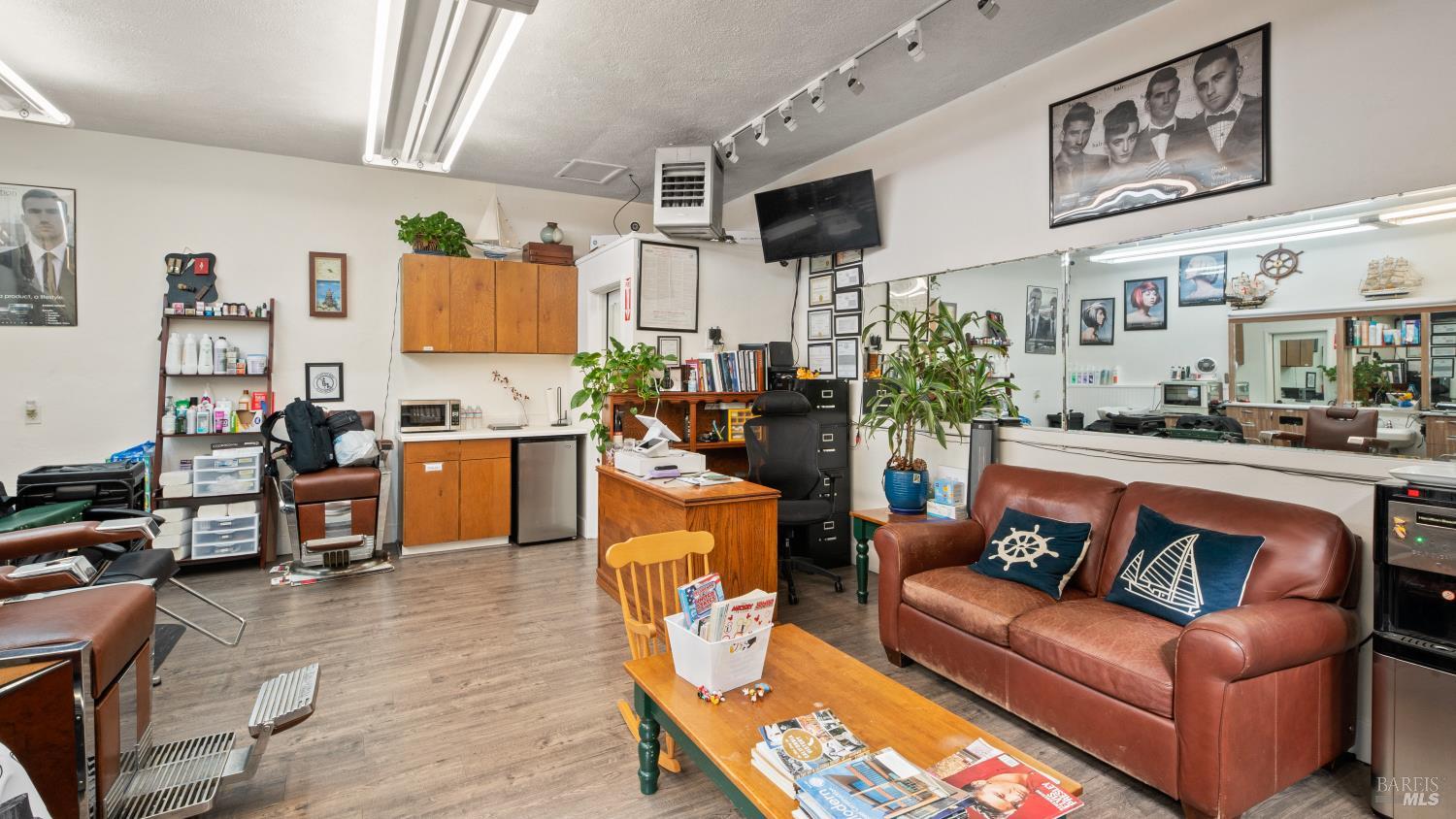 Detail Gallery Image 27 of 31 For 633 Del Ganado Rd, San Rafael,  CA 94903 - – Beds | – Baths