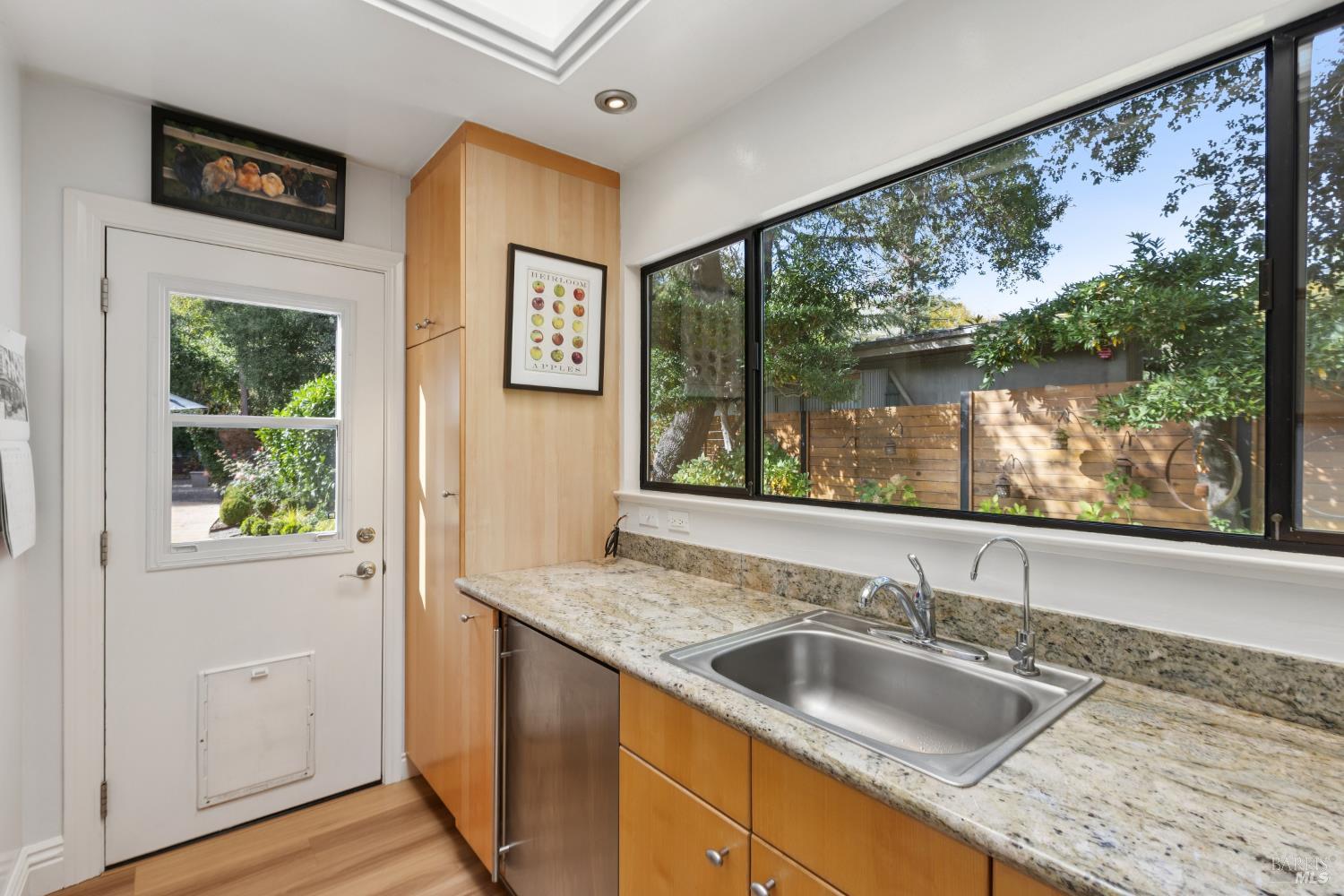 Detail Gallery Image 25 of 63 For 1030 Yell Ln, Glen Ellen,  CA 95442 - 3 Beds | 3 Baths