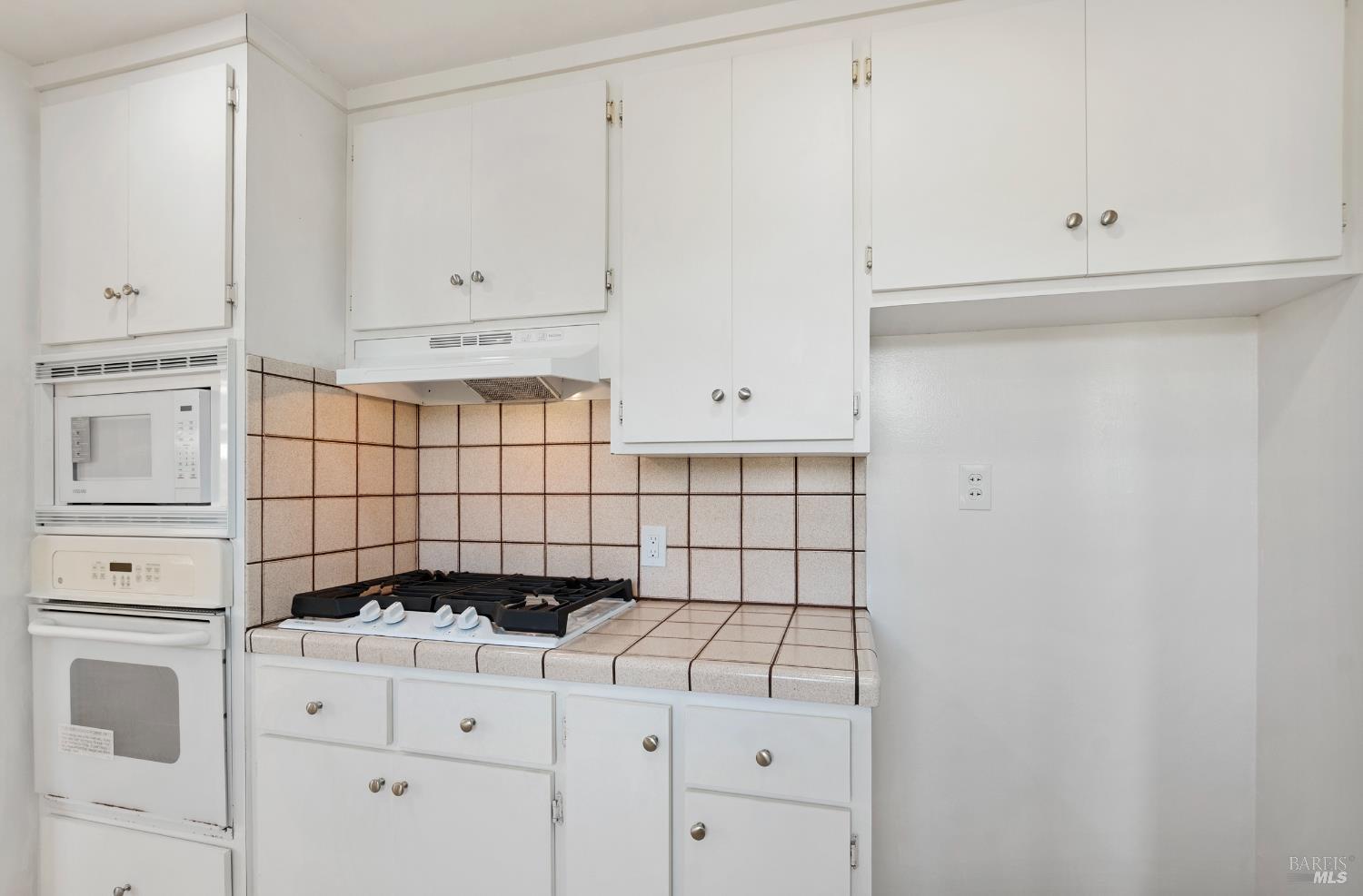 Detail Gallery Image 19 of 66 For 23 Valley View Ct, El Sobrante,  CA 94803 - 3 Beds | 2 Baths