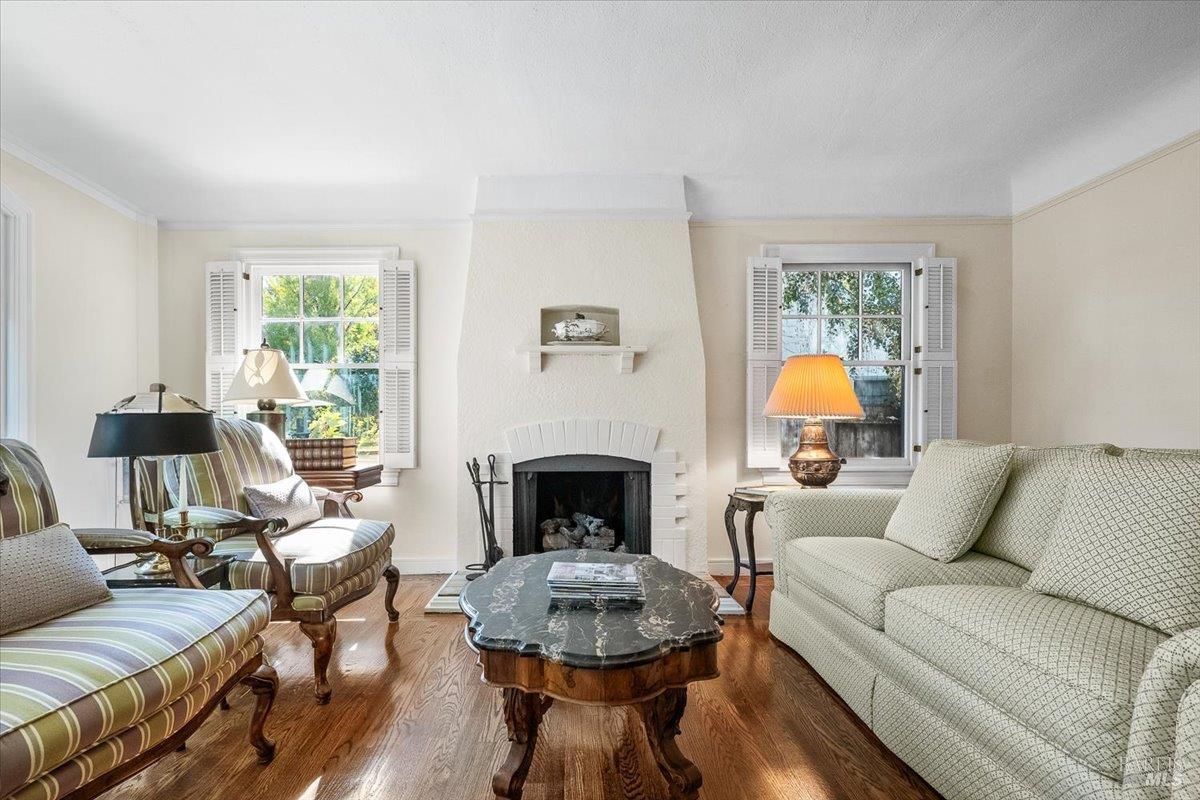 Detail Gallery Image 11 of 47 For 1805 Austin Way, Santa Rosa,  CA 95404 - 3 Beds | 2 Baths