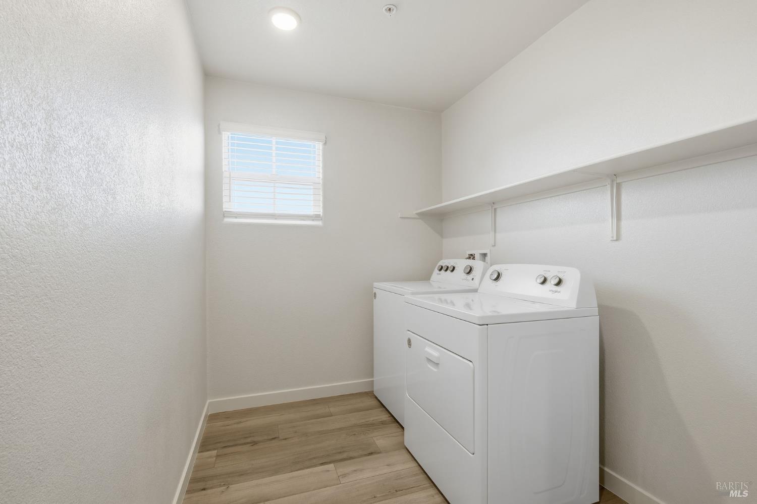 Detail Gallery Image 11 of 13 For 220 Octopus St, Suisun City,  CA 94585 - 3 Beds | 2/1 Baths