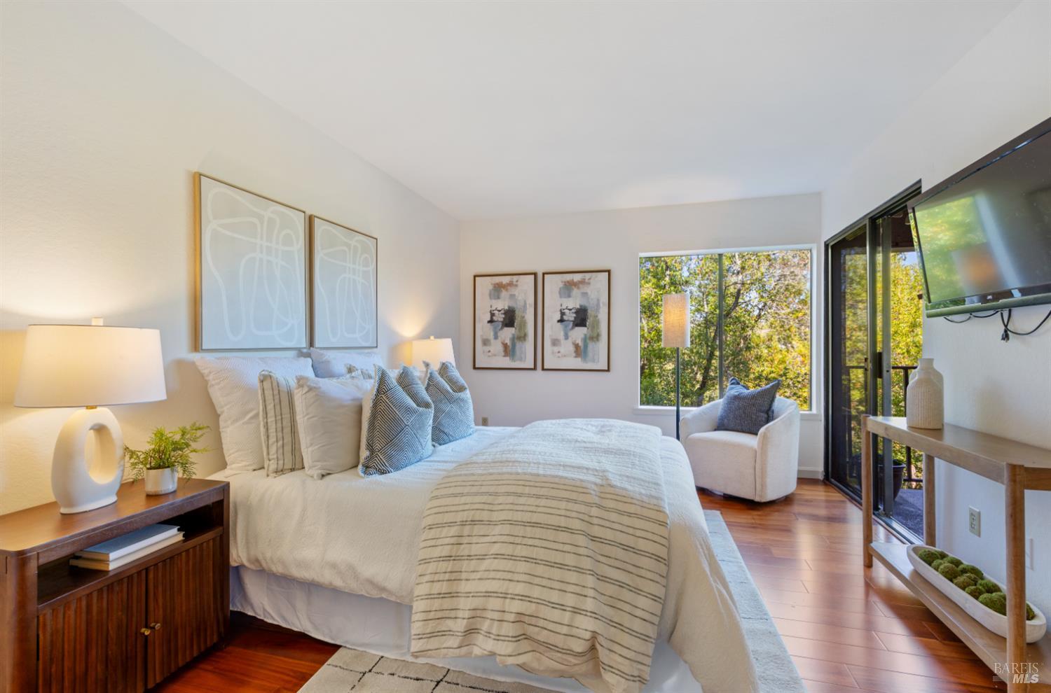 Detail Gallery Image 16 of 29 For 643 via Casitas Way, Greenbrae,  CA 94904 - 2 Beds | 2 Baths