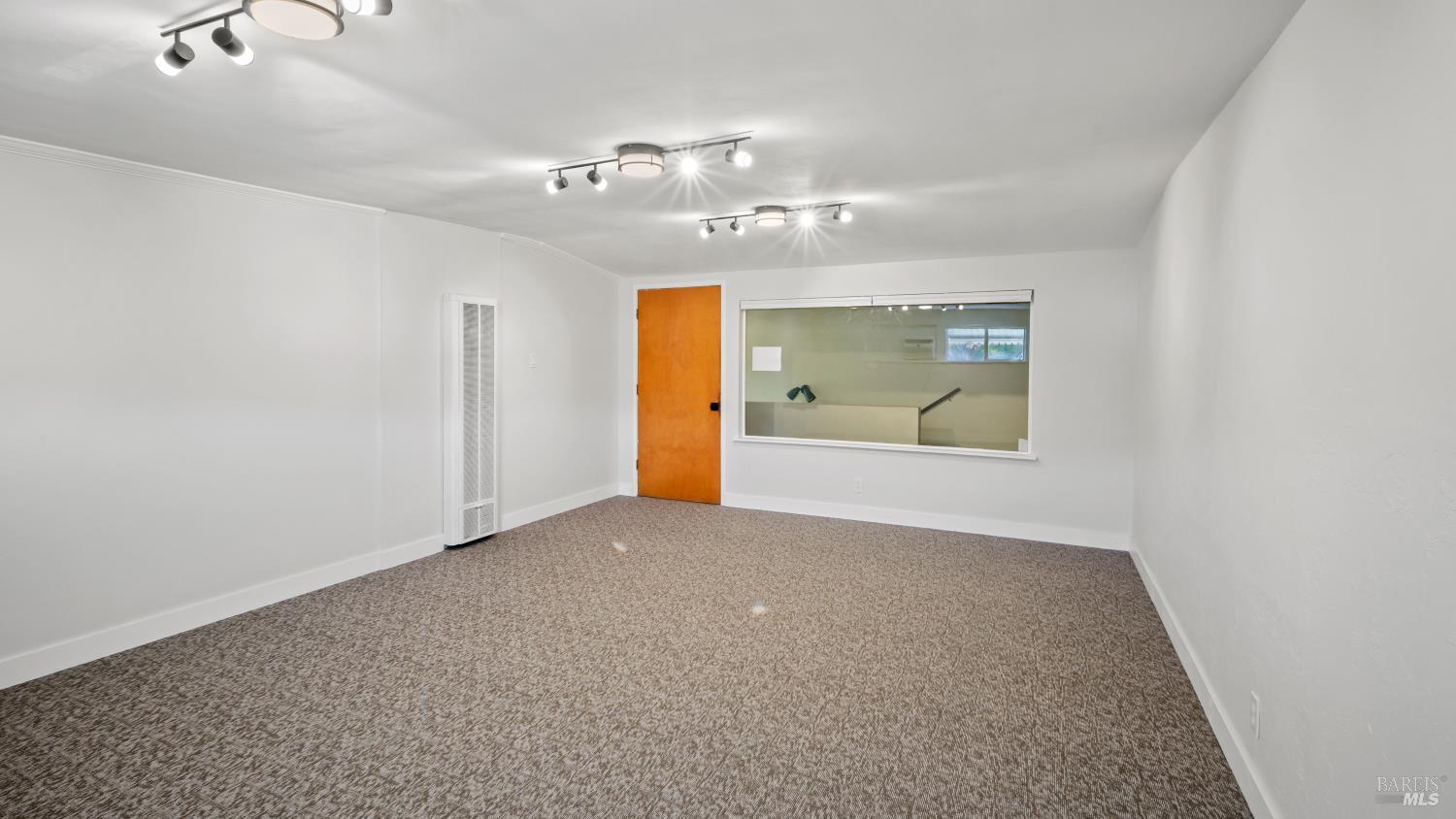 Detail Gallery Image 23 of 31 For 633 Del Ganado Rd, San Rafael,  CA 94903 - – Beds | – Baths