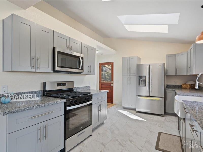 Detail Gallery Image 16 of 70 For 314 Lariat Dr, Pope Valley,  CA 94567 - 3 Beds | 2 Baths