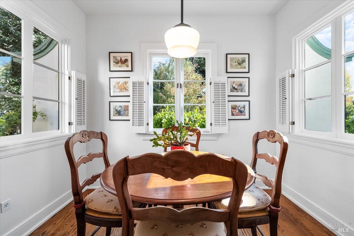 Detail Gallery Image 13 of 47 For 1805 Austin Way, Santa Rosa,  CA 95404 - 3 Beds | 2 Baths