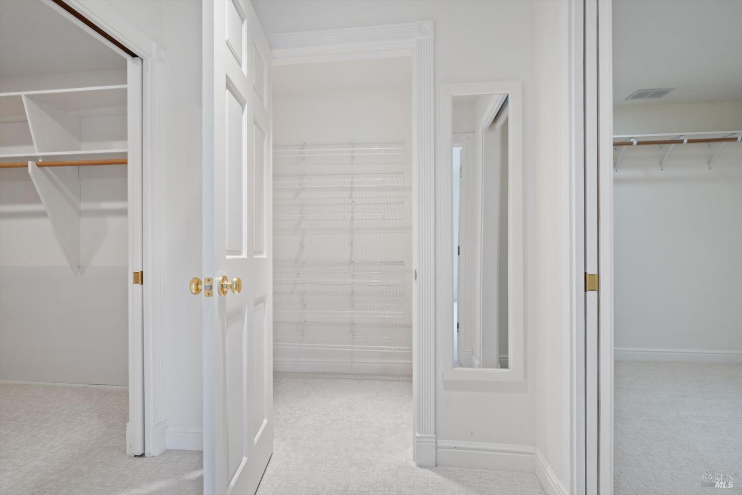 Detail Gallery Image 24 of 30 For 811 D St, Petaluma,  CA 94952 - 4 Beds | 3 Baths