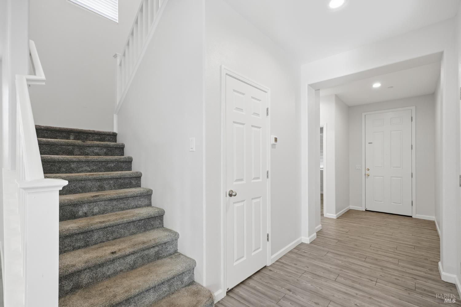 Detail Gallery Image 19 of 46 For 2008 Karen Pl, Rohnert Park,  CA 94928 - 5 Beds | 3 Baths