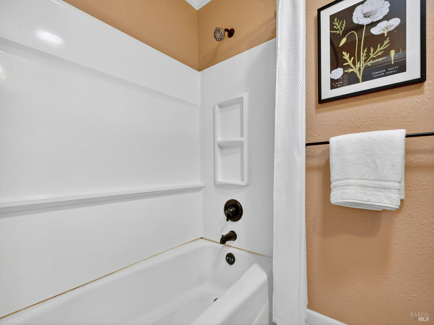 Detail Gallery Image 11 of 66 For 4894 Wagon Wheel Ln, Santa Rosa,  CA 95409 - 2 Beds | 2 Baths