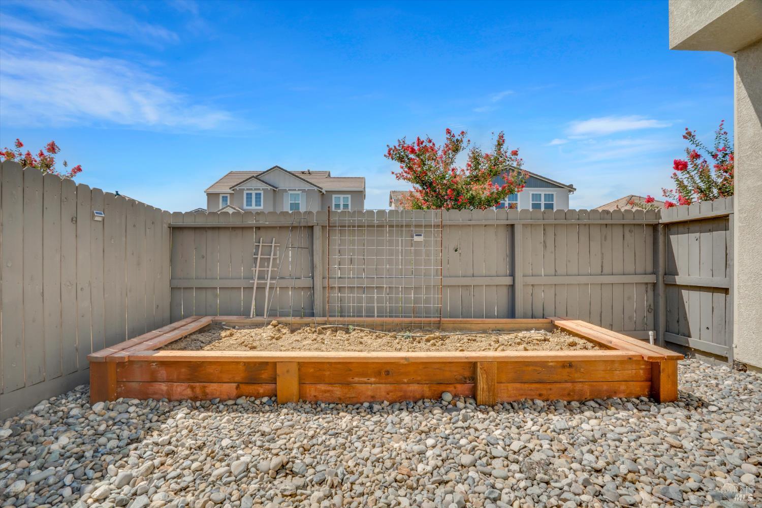 Detail Gallery Image 28 of 34 For 567 Datura Dr, Vacaville,  CA 95687 - 3 Beds | 2/1 Baths