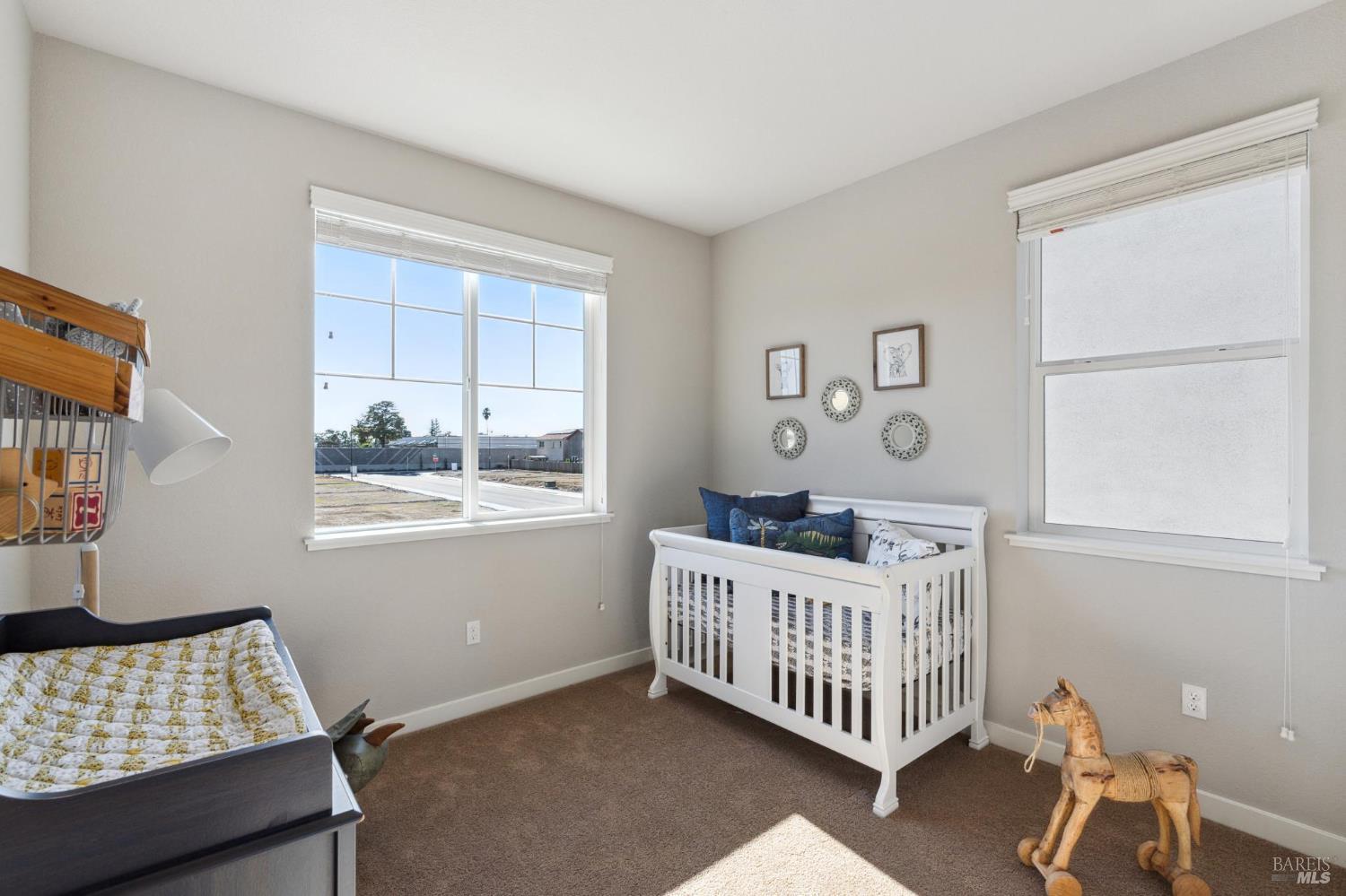 Detail Gallery Image 14 of 20 For 1468 Monument Ln, Fairfield,  CA 94533 - 4 Beds | 2/1 Baths