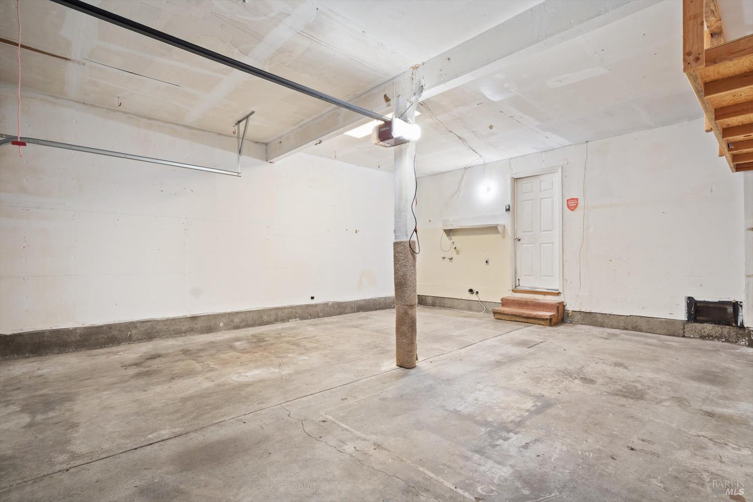 Detail Gallery Image 14 of 21 For 1022 Civic Center Dr, Rohnert Park,  CA 94928 - 2 Beds | 1/1 Baths