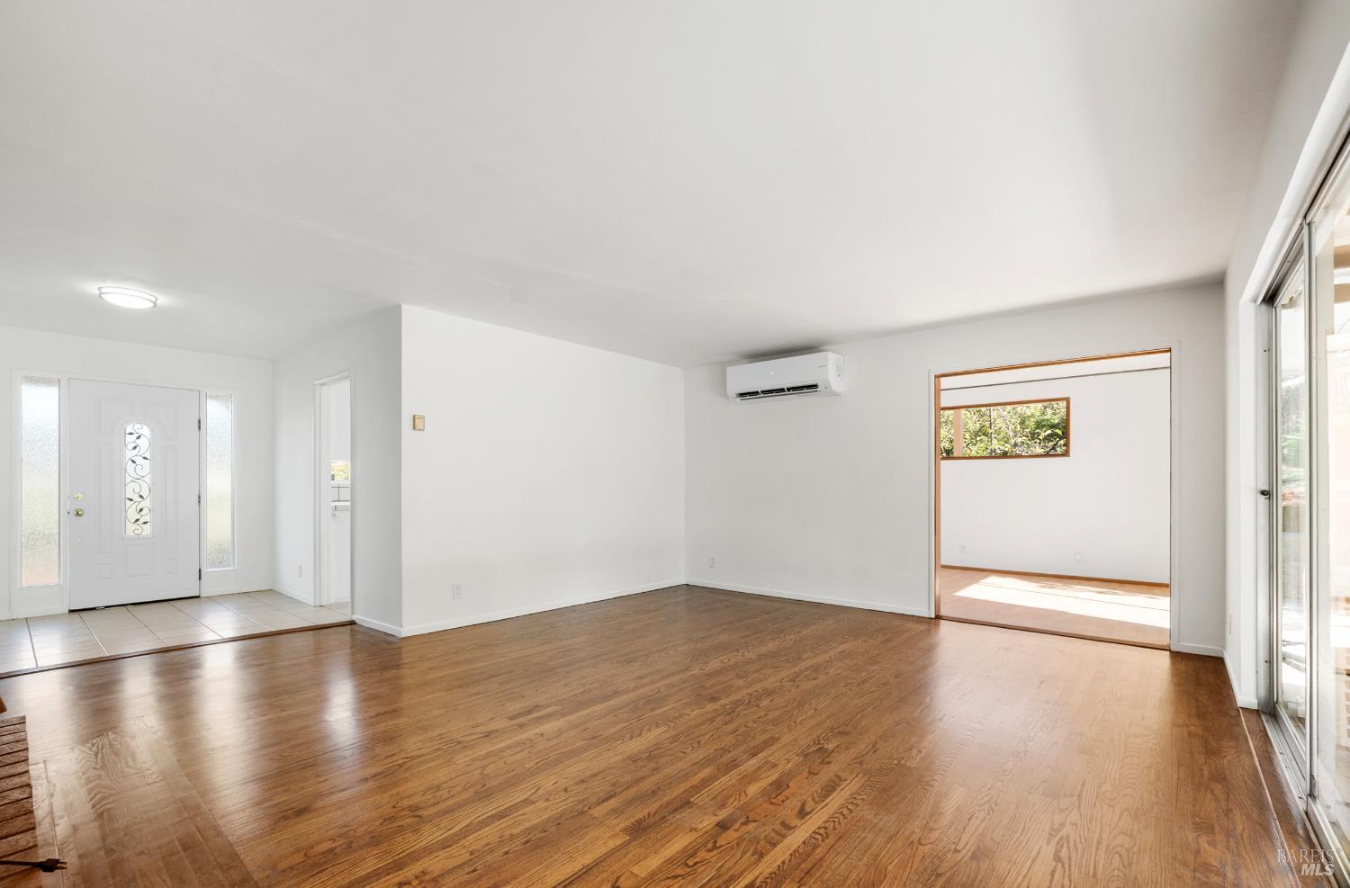 Detail Gallery Image 14 of 66 For 23 Valley View Ct, El Sobrante,  CA 94803 - 3 Beds | 2 Baths