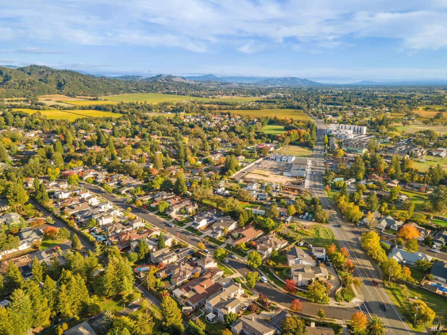 Detail Gallery Image 69 of 71 For 125 Savannah Way, Windsor,  CA 95492 - 5 Beds | 5 Baths