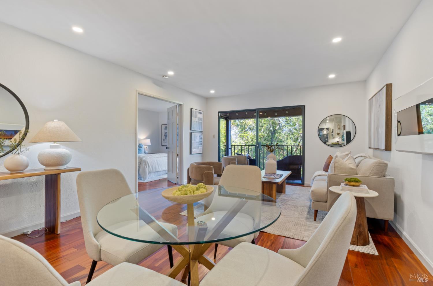 Detail Gallery Image 12 of 29 For 643 via Casitas Way, Greenbrae,  CA 94904 - 2 Beds | 2 Baths