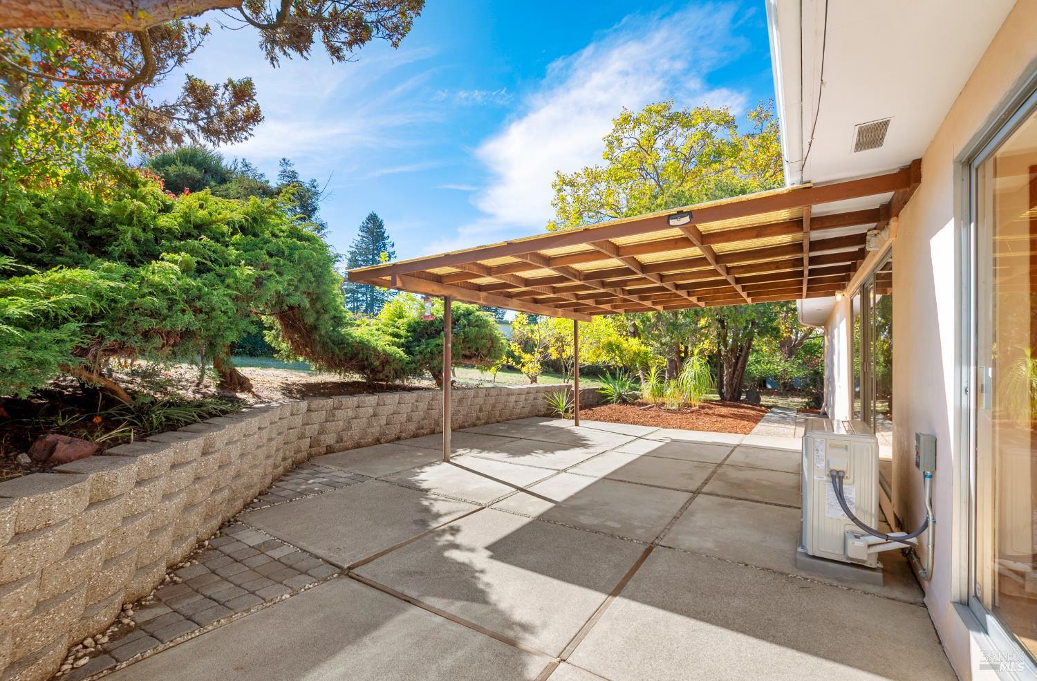 Detail Gallery Image 12 of 66 For 23 Valley View Ct, El Sobrante,  CA 94803 - 3 Beds | 2 Baths